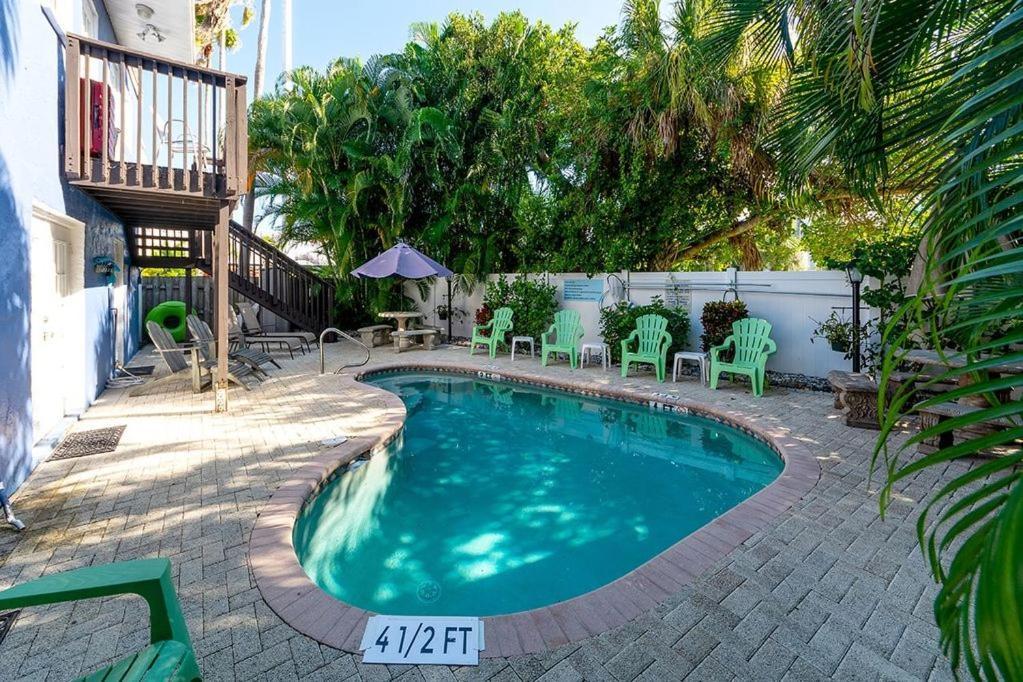 Beach Getaway Pool Condo Between The Island Marina And Beach Bradenton Beach Luaran gambar