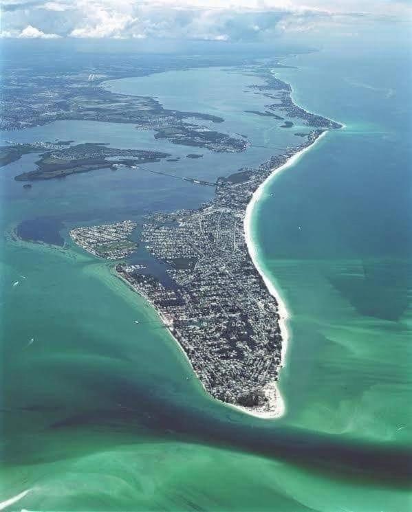 Beach Getaway Pool Condo Between The Island Marina And Beach Bradenton Beach Luaran gambar