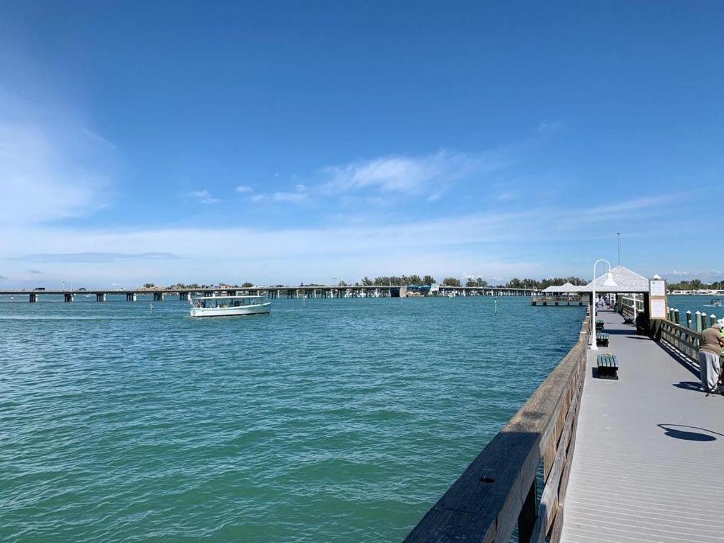 Beach Getaway Pool Condo Between The Island Marina And Beach Bradenton Beach Luaran gambar