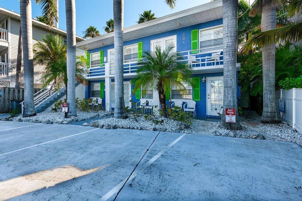 Beach Getaway Pool Condo Between The Island Marina And Beach Bradenton Beach Luaran gambar